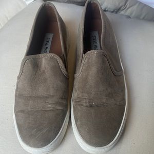 Steve Madden slip ons